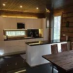 Villa Charming Log House - Lumous B - - Finland Pyhatunturi
