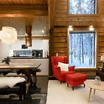 Villa Charming Log House - Lumous B - - Finland *